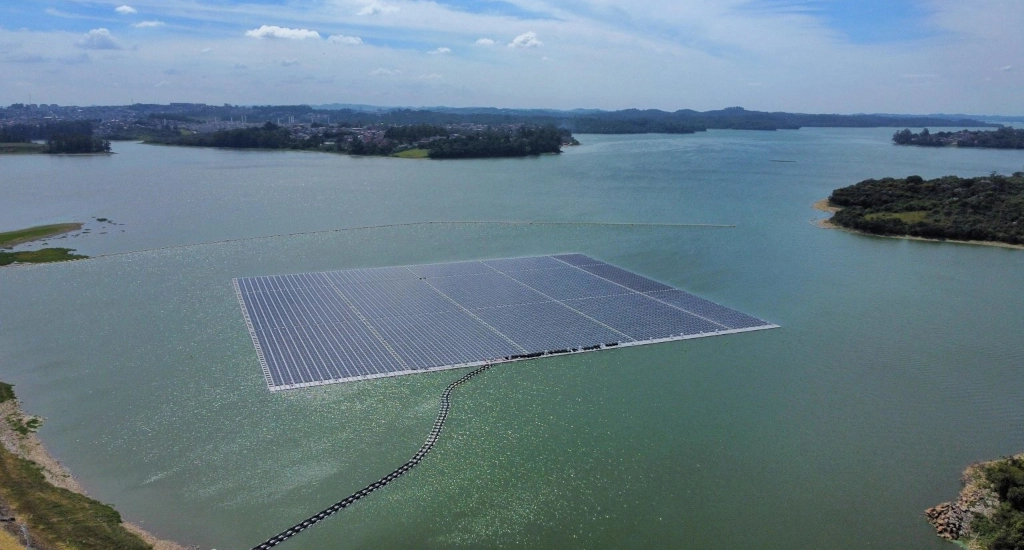 Brazil biggest floating solar plant