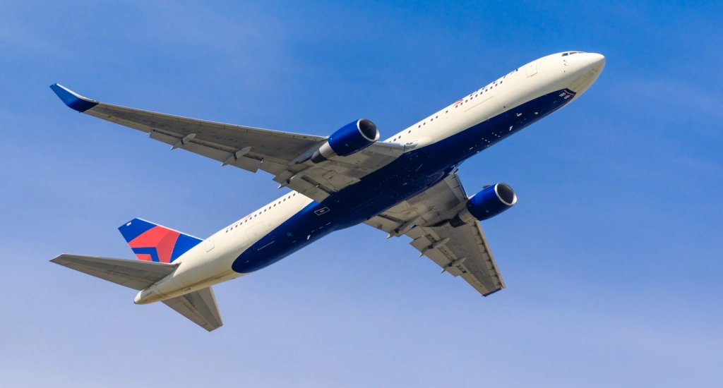 airplane flying sky